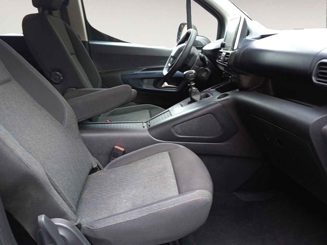 Peugeot Rifter BlueHDi 130 Allure Business Standard - foto 10