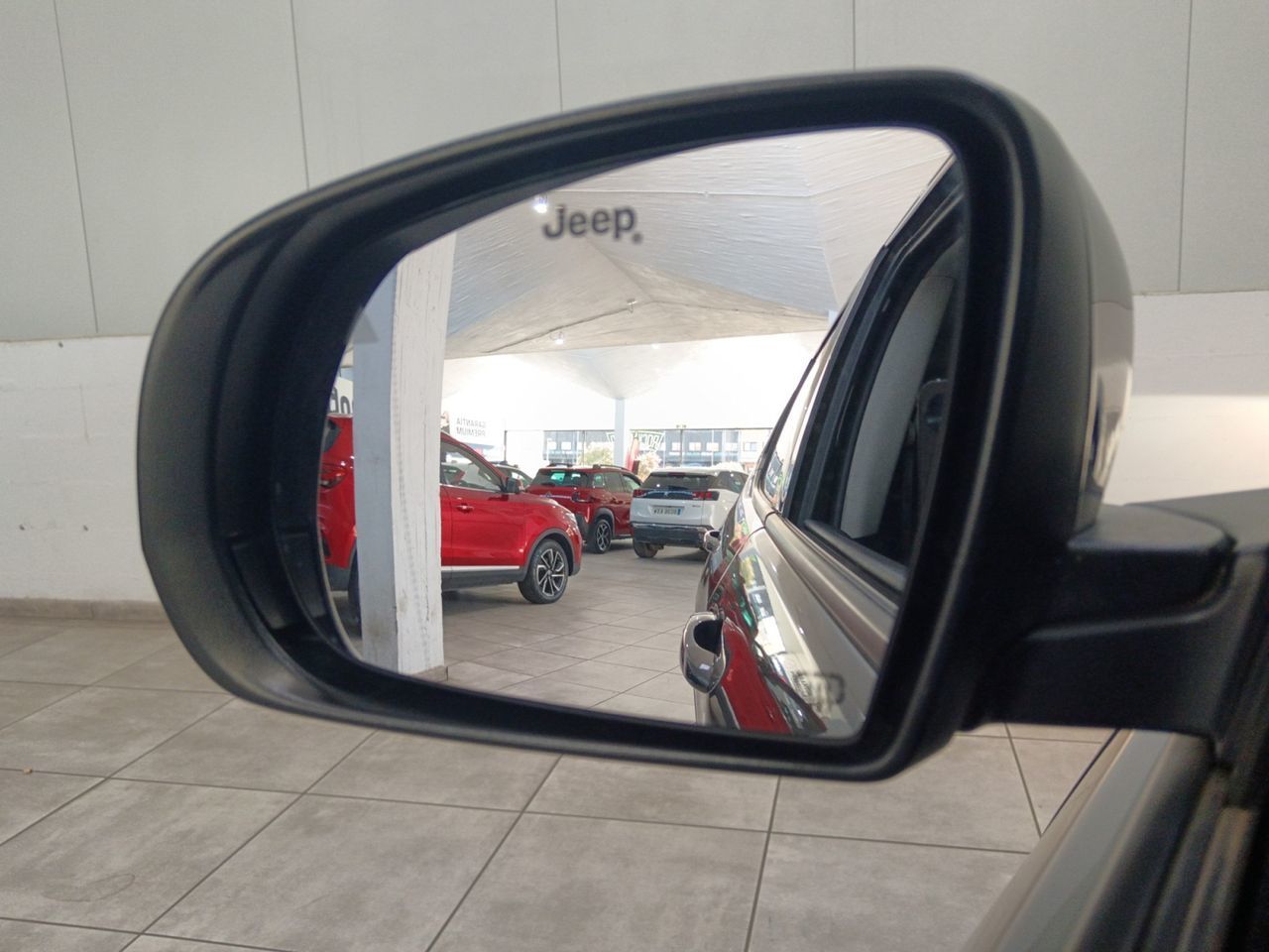 Jeep Compass 1.4 MultiAir Limited 4x2 - foto 23