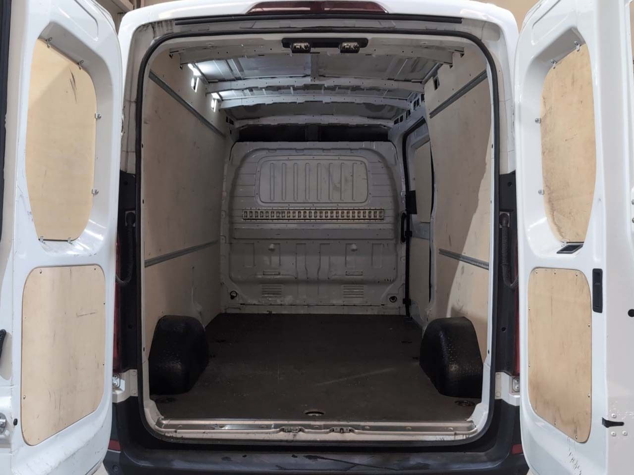 MAXUS Deliver 9 2.0D L3H2 Comfort - foto 11