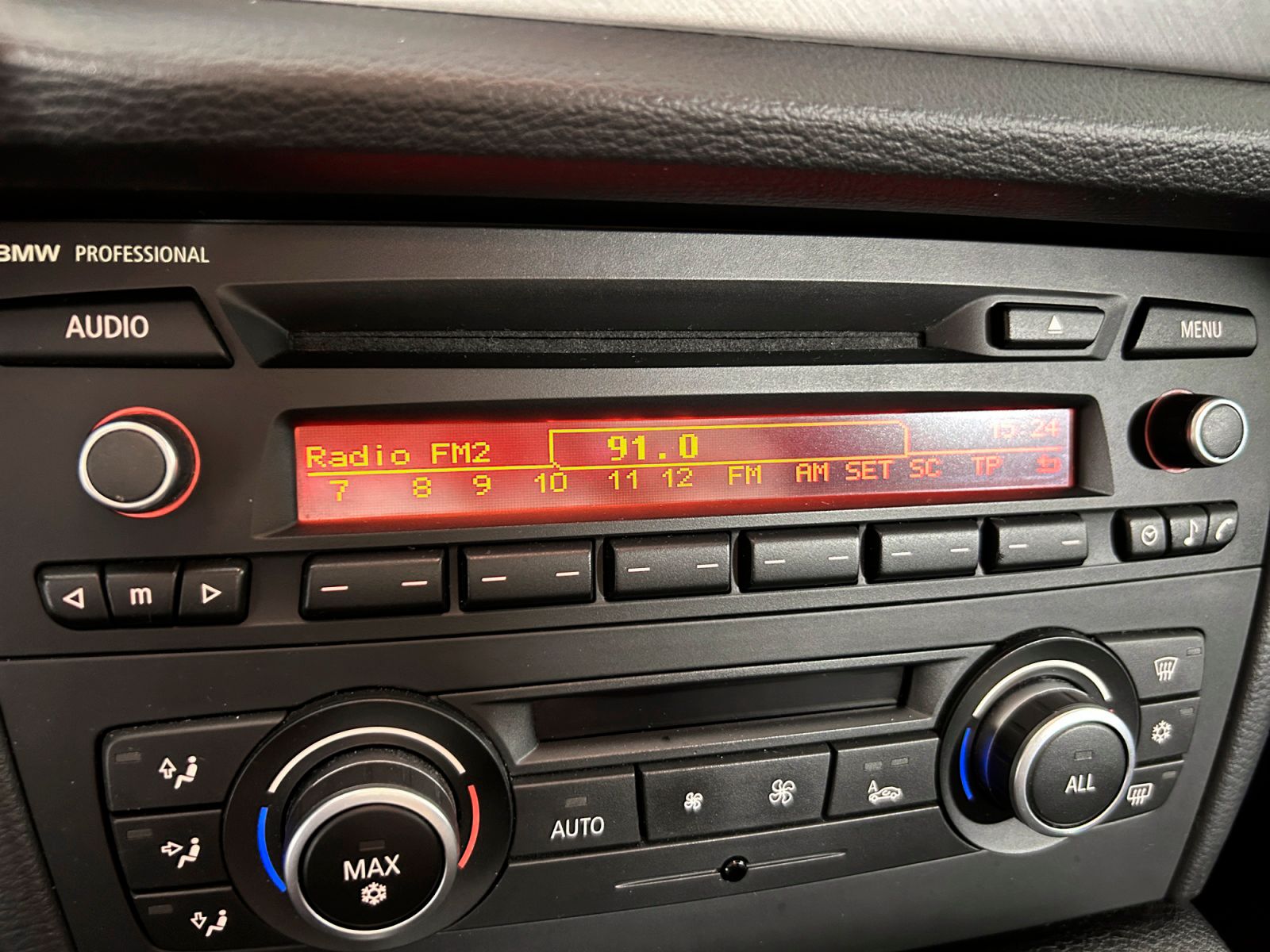 BMW X1 sDrive18d - foto 18