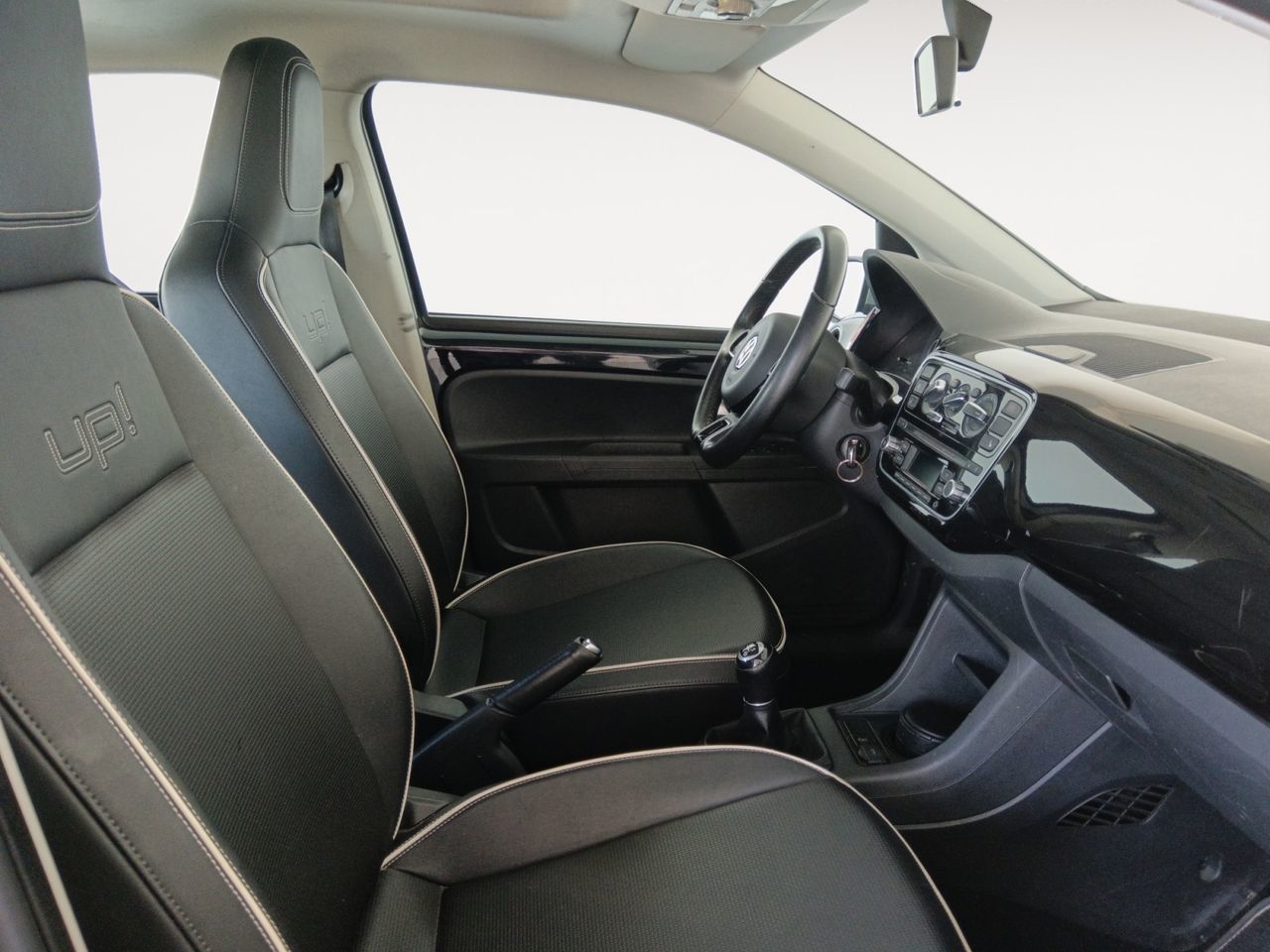Volkswagen up! High up! 1.0 - foto 11