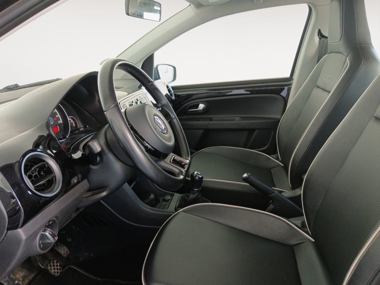Volkswagen up! High up! 1.0 - foto 9