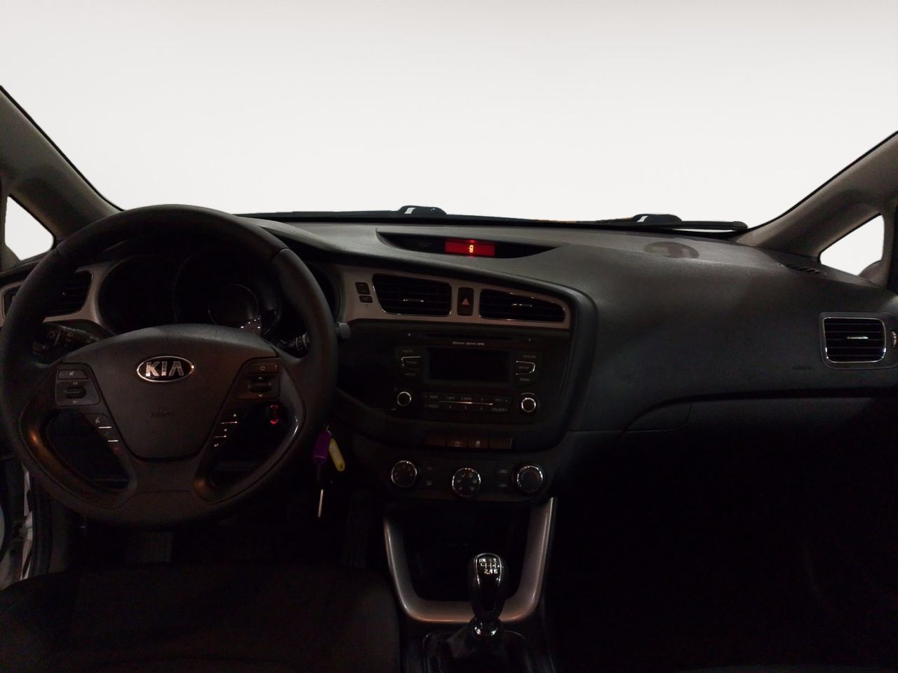Kia Ceed 1.6 CRDi VGT Drive - foto 7
