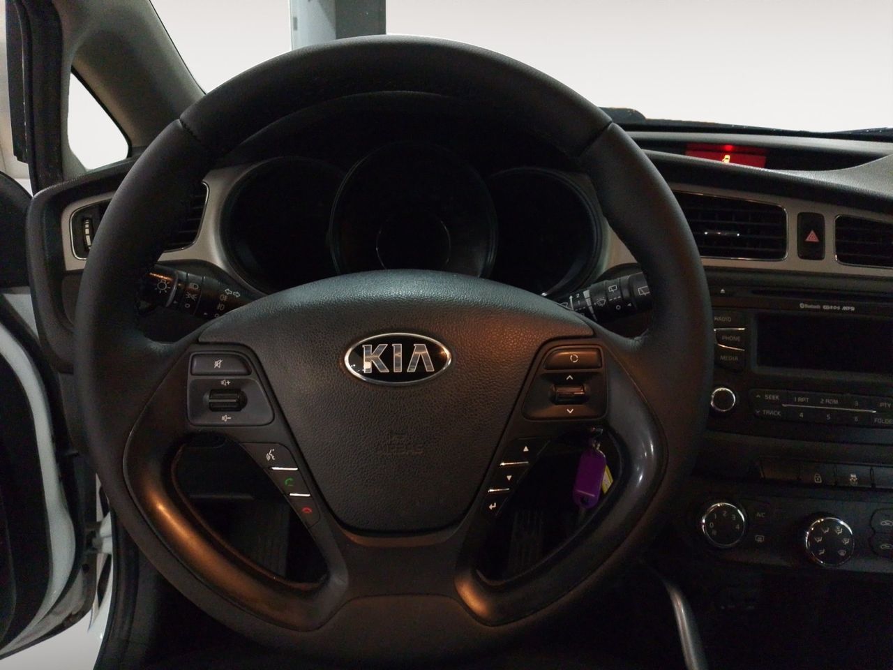 Kia Ceed 1.6 CRDi VGT Drive - foto 8