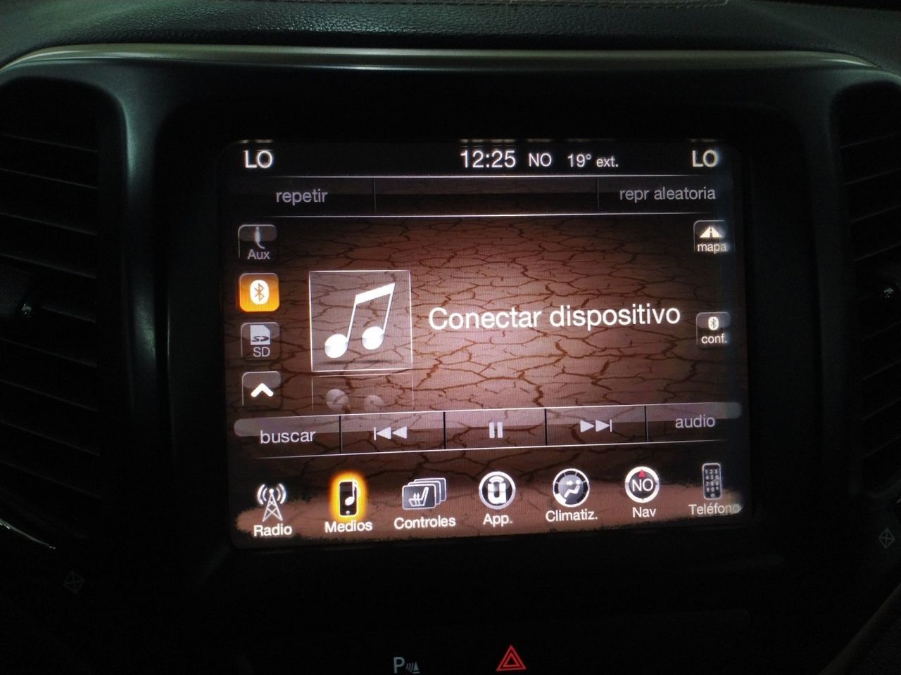 Jeep Cherokee 2.0 CRD Longitude 4x2 - foto 17