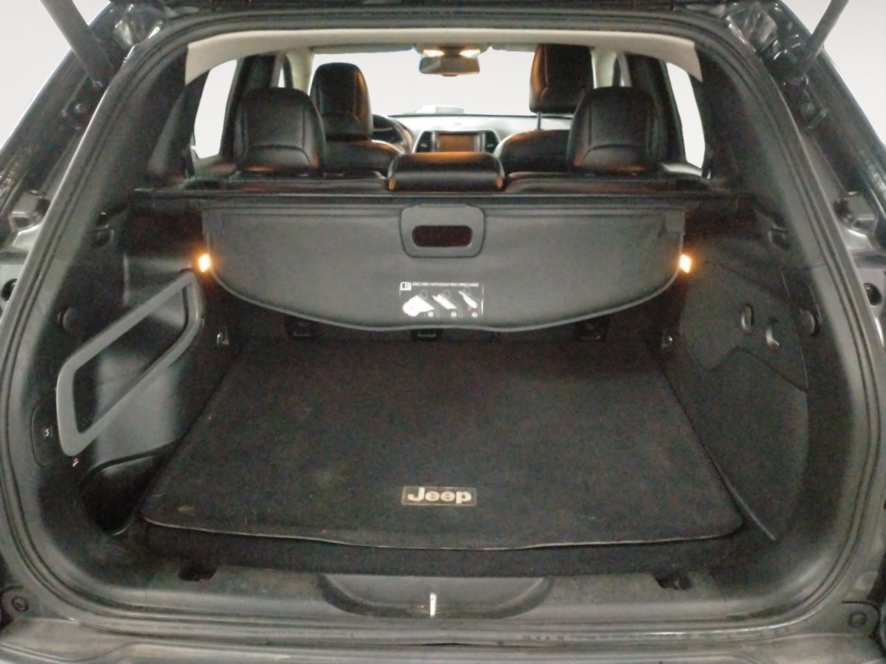 Jeep Cherokee 2.0 CRD Longitude 4x2 - foto 12