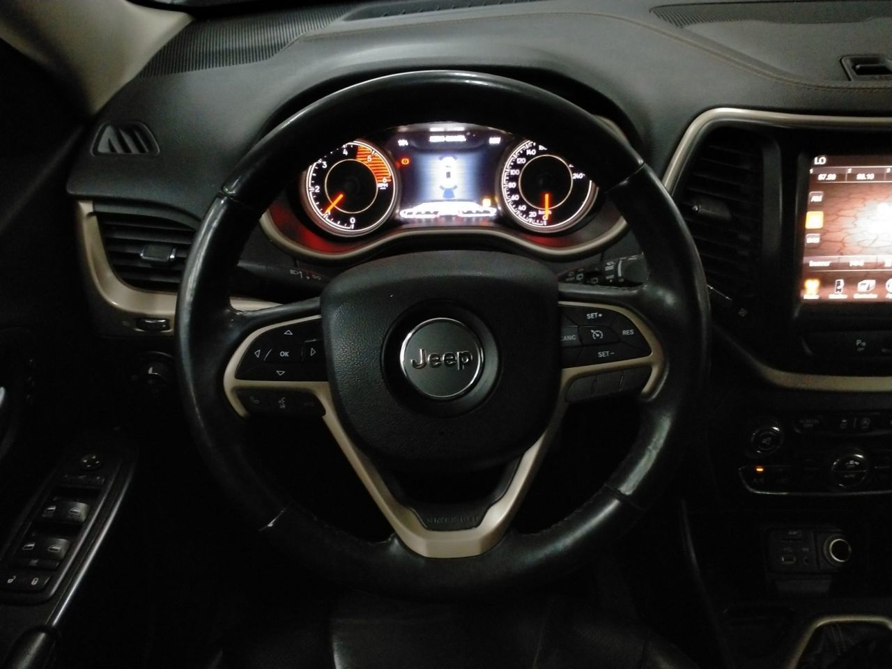 Jeep Cherokee 2.0 CRD Longitude 4x2 - foto 8