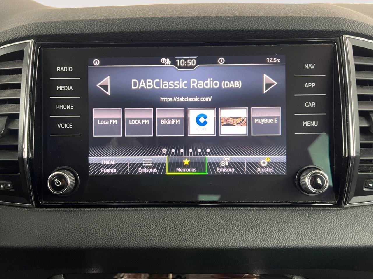 Škoda Karoq 2.0 TDI Ambition 4x4 DSG - foto 16