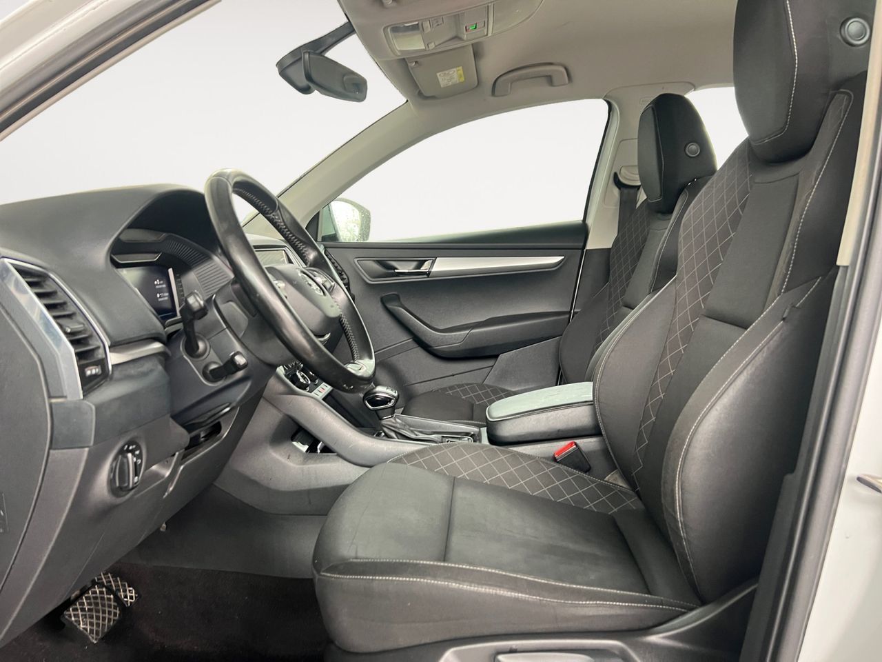 Škoda Karoq 2.0 TDI Ambition 4x4 DSG - foto 9