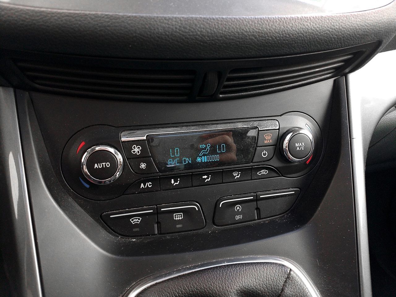 Ford C-Max 1.0 EcoBoost Titanium - foto 21