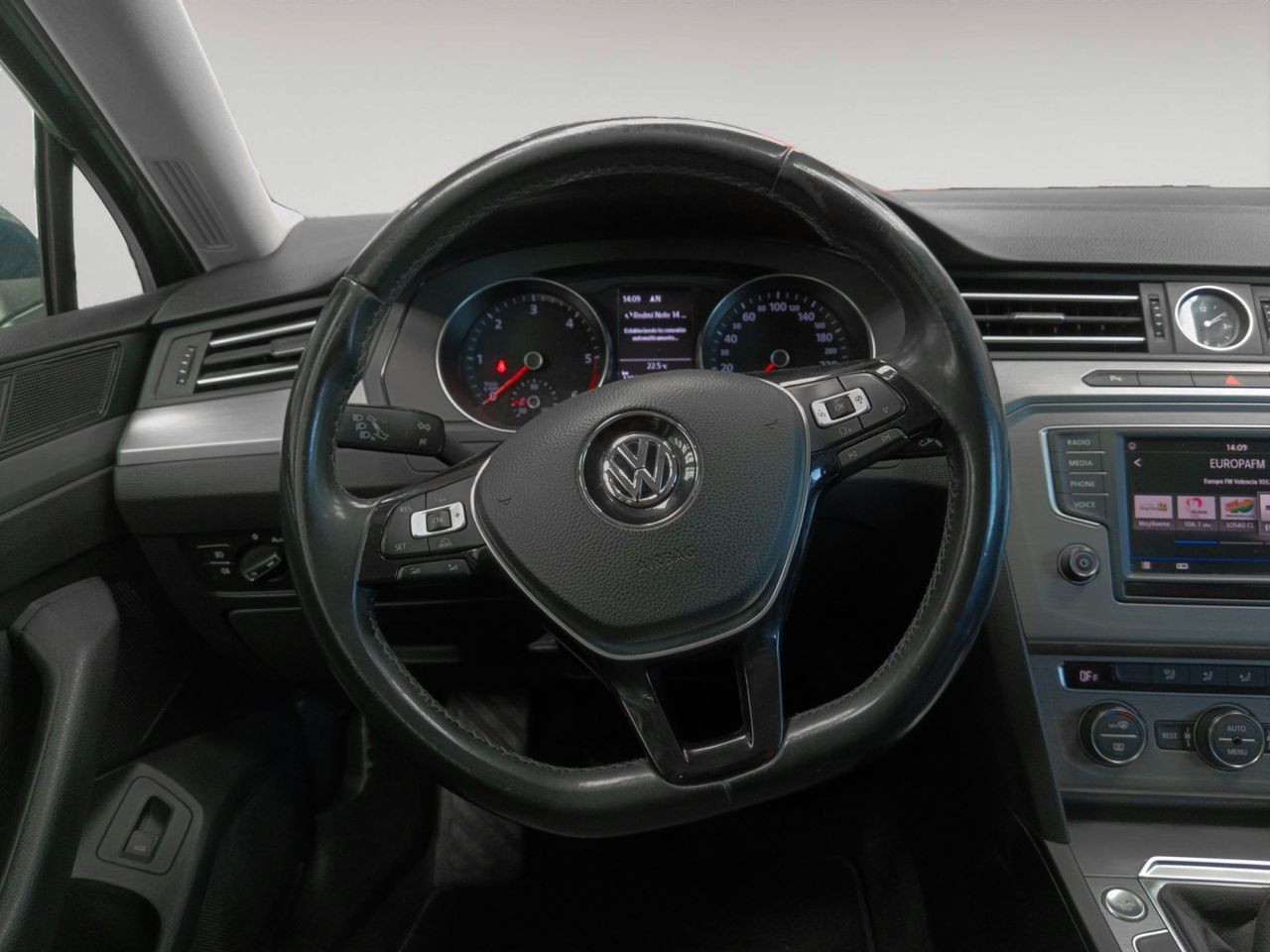 Volkswagen Passat Edition 2.0 TDI - foto 8