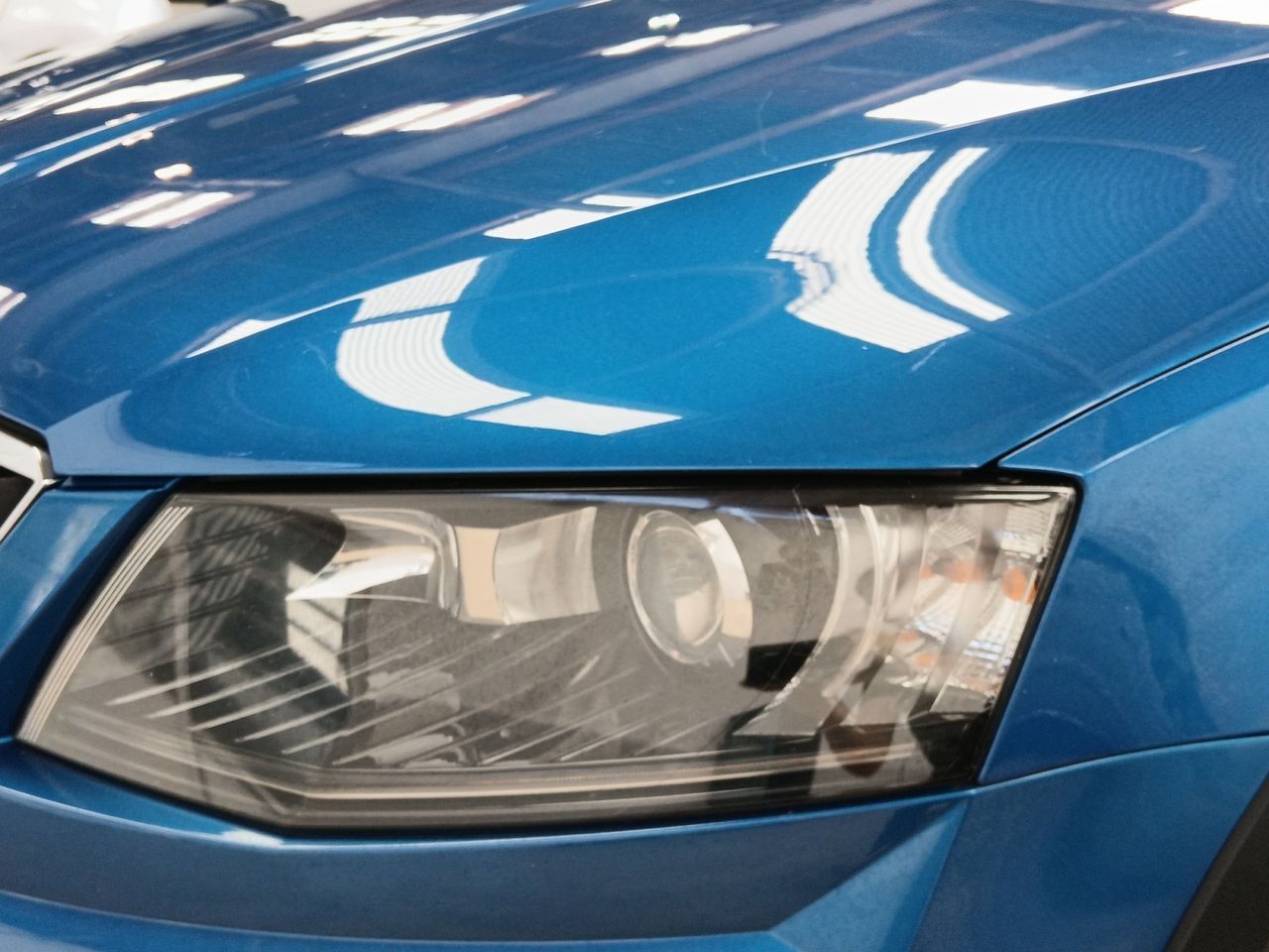 Škoda Scout 2.0 TDI CR DSG 4x4 - foto 20