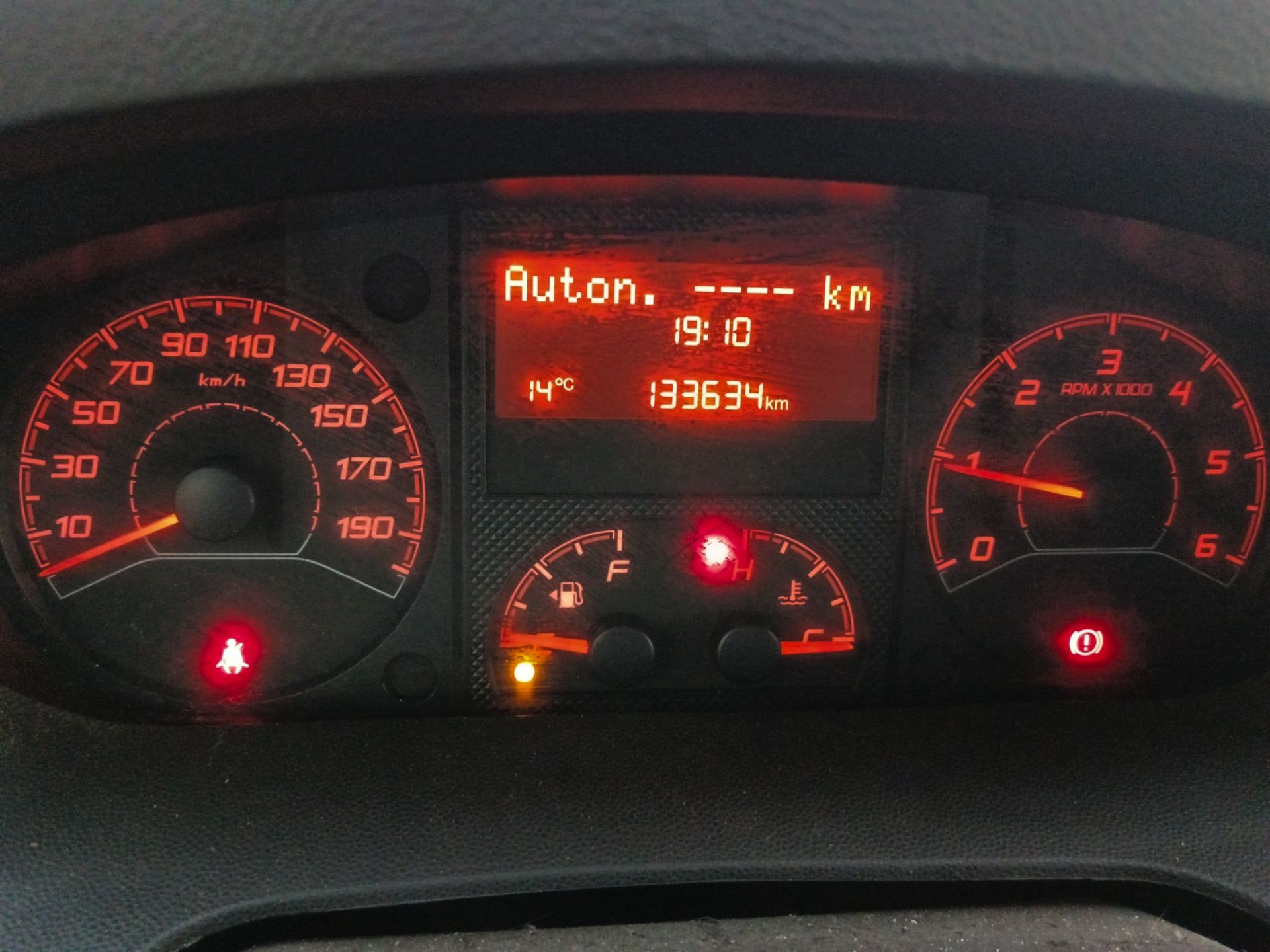Citroën Jumper Furgon BlueHDi 140 35 Heavy L4H3 - foto 12