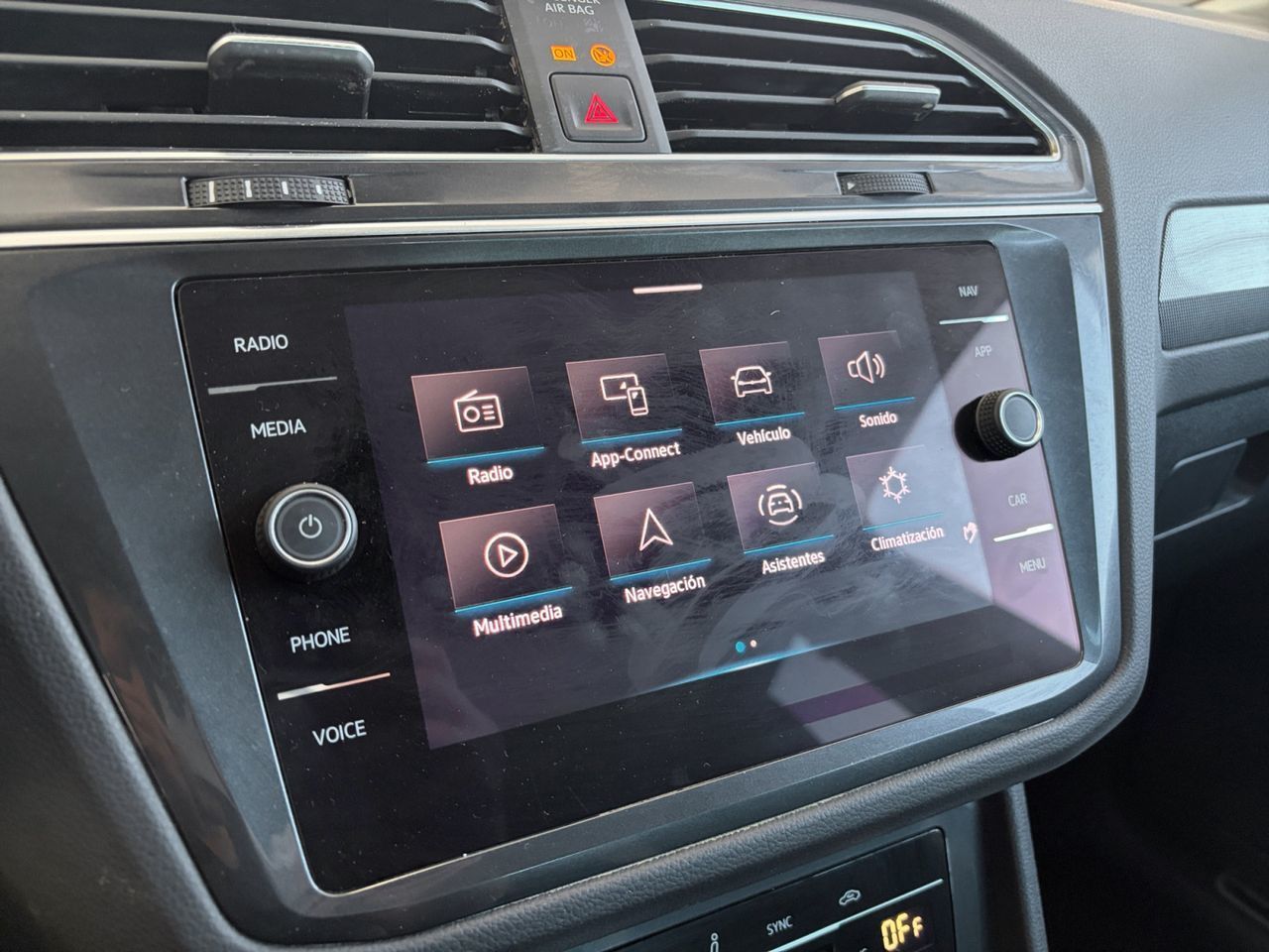 Volkswagen Tiguan Urban Sport 2.0 TDI - foto 14