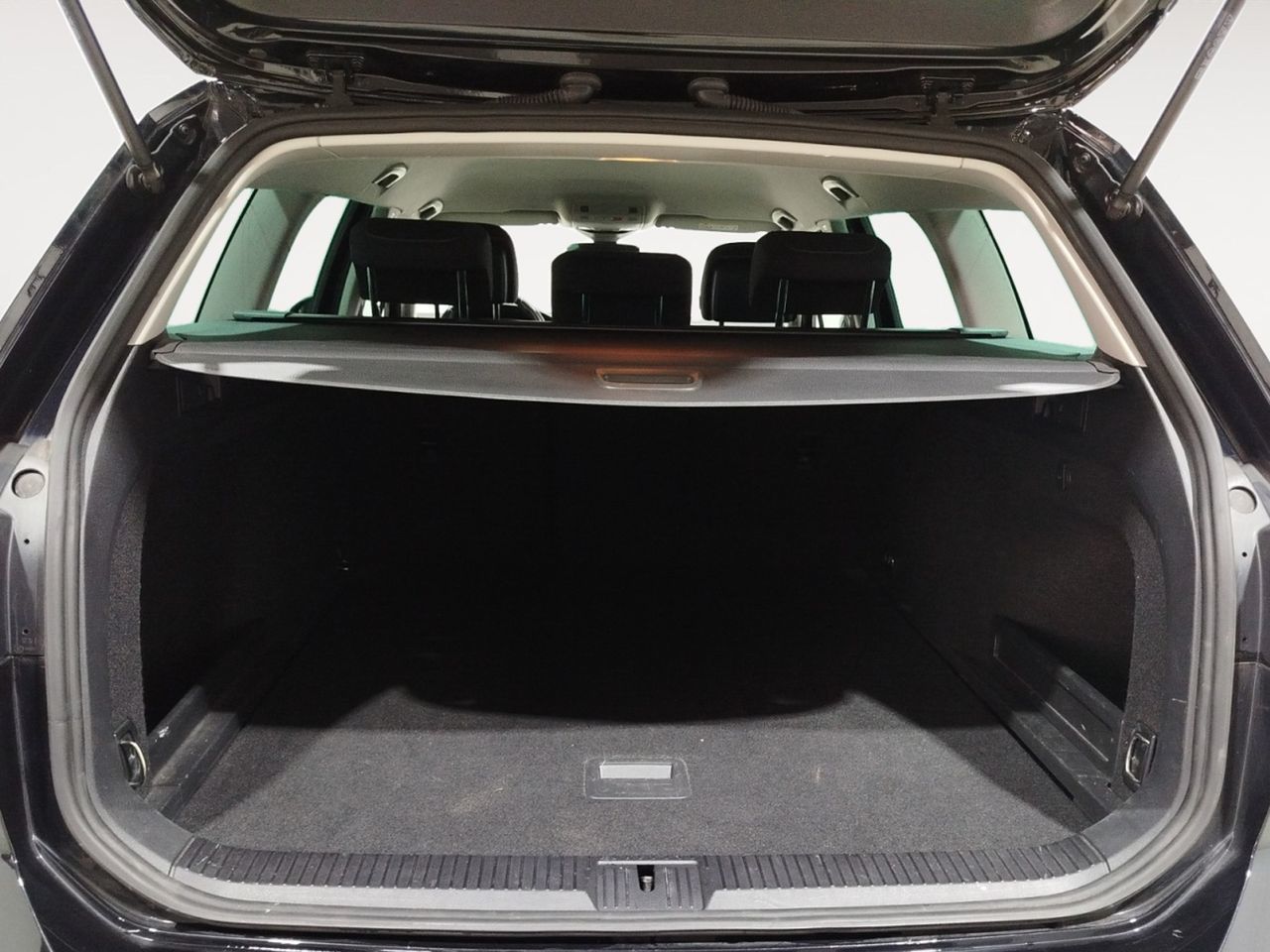 Volkswagen Passat Executive 1.5 TSI DSG - foto 12