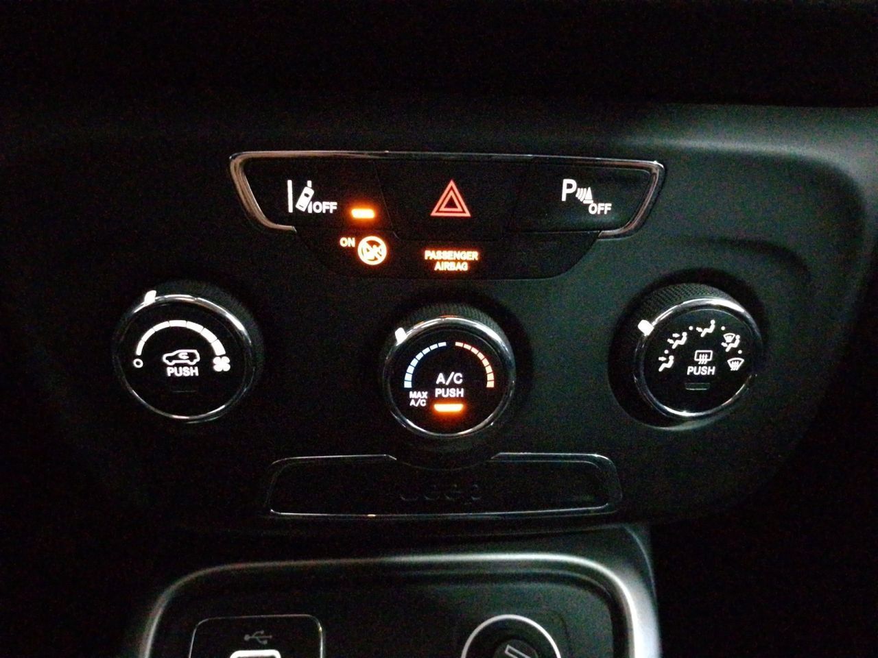 Jeep Compass 1.6 MultiJet Longitude 4x2 - foto 20