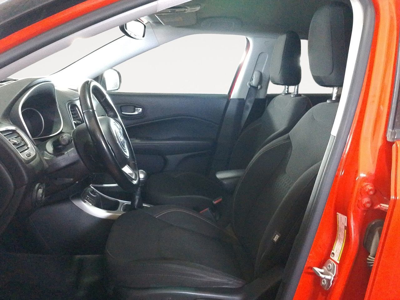 Jeep Compass 1.6 MultiJet Longitude 4x2 - foto 9