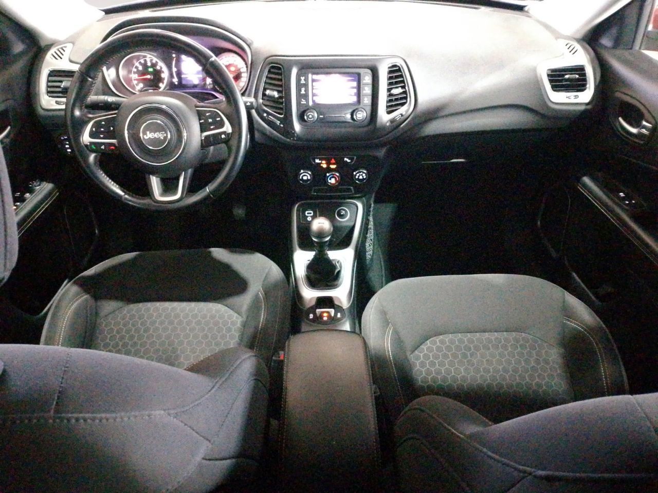 Jeep Compass 1.6 MultiJet Longitude 4x2 - foto 7