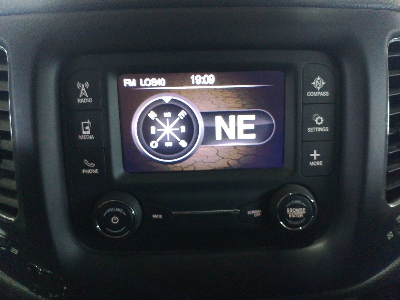Jeep Compass 1.6 MultiJet Longitude 4x2 - foto 16