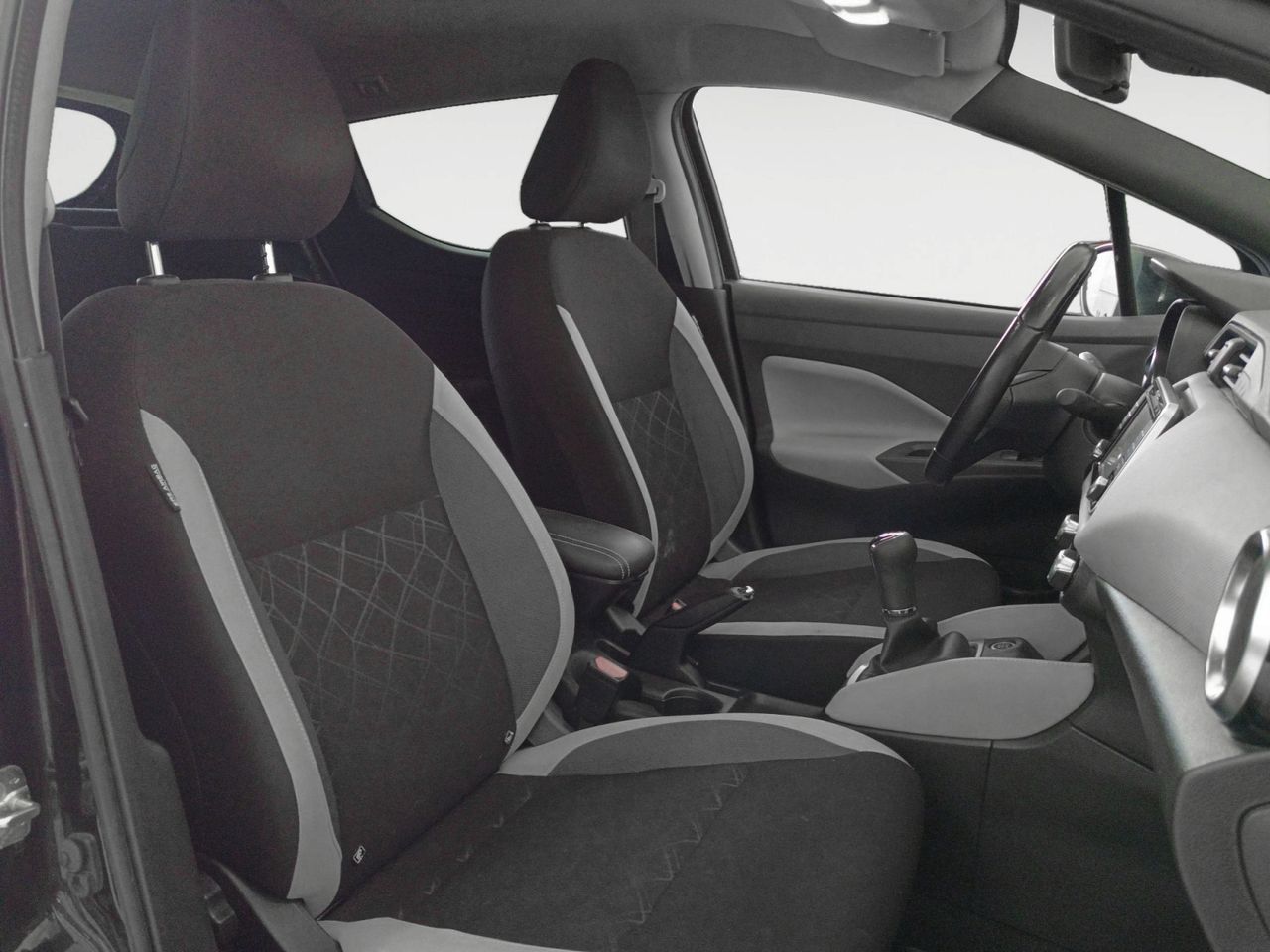 Nissan Micra 1.5 dCi Visia+ - foto 11