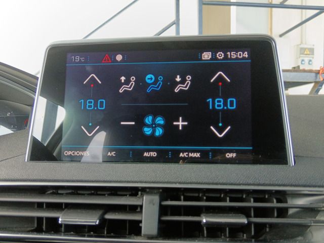 Peugeot 3008 BlueHDi 120 Allure - foto 21