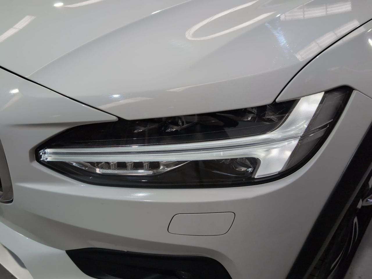 Volvo V90 D4 AWD - foto 24