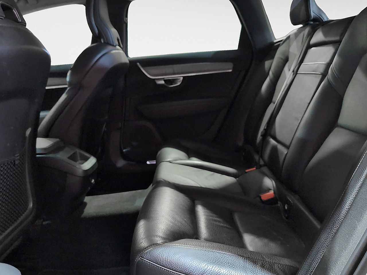 Volvo V90 D4 AWD - foto 10