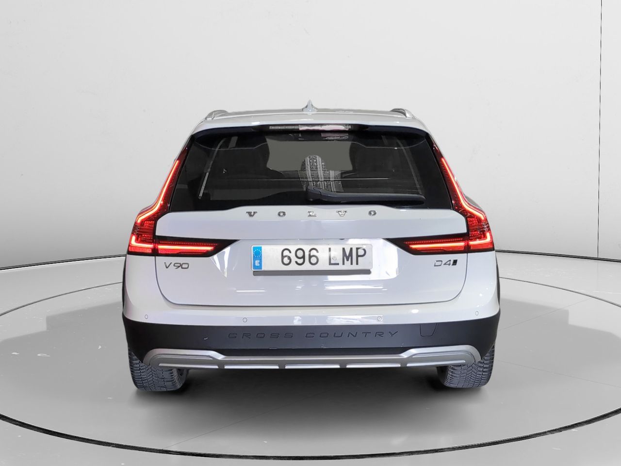 Volvo V90 D4 AWD - foto 3