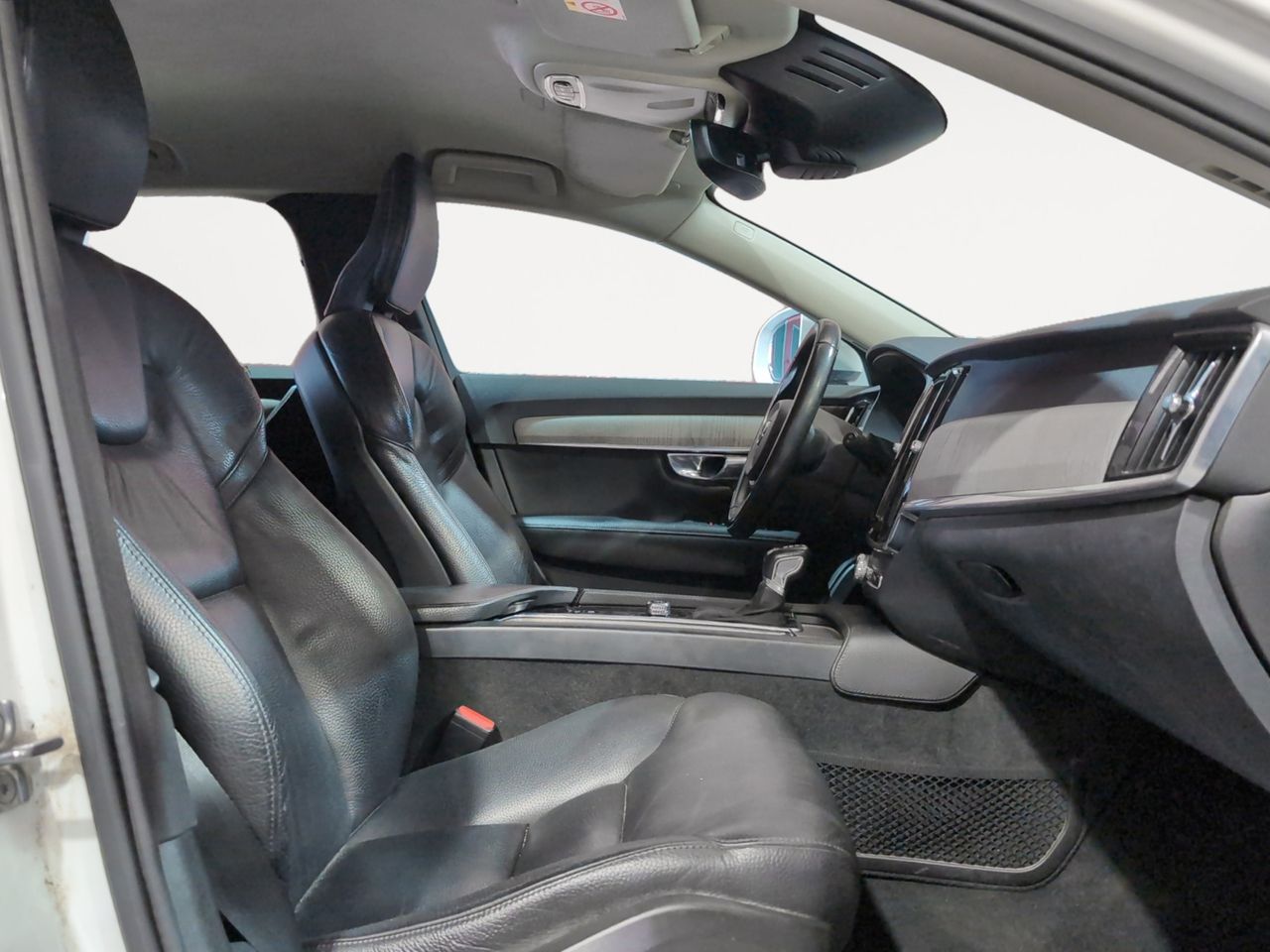 Volvo V90 D4 AWD - foto 11