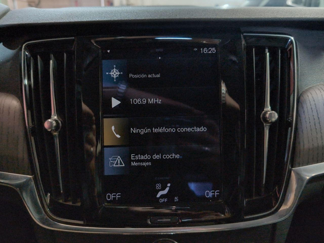Volvo V90 D4 AWD - foto 15