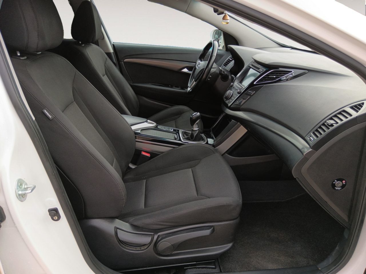 Hyundai i40 1.7 CRDi BlueDrive Tecno - foto 9