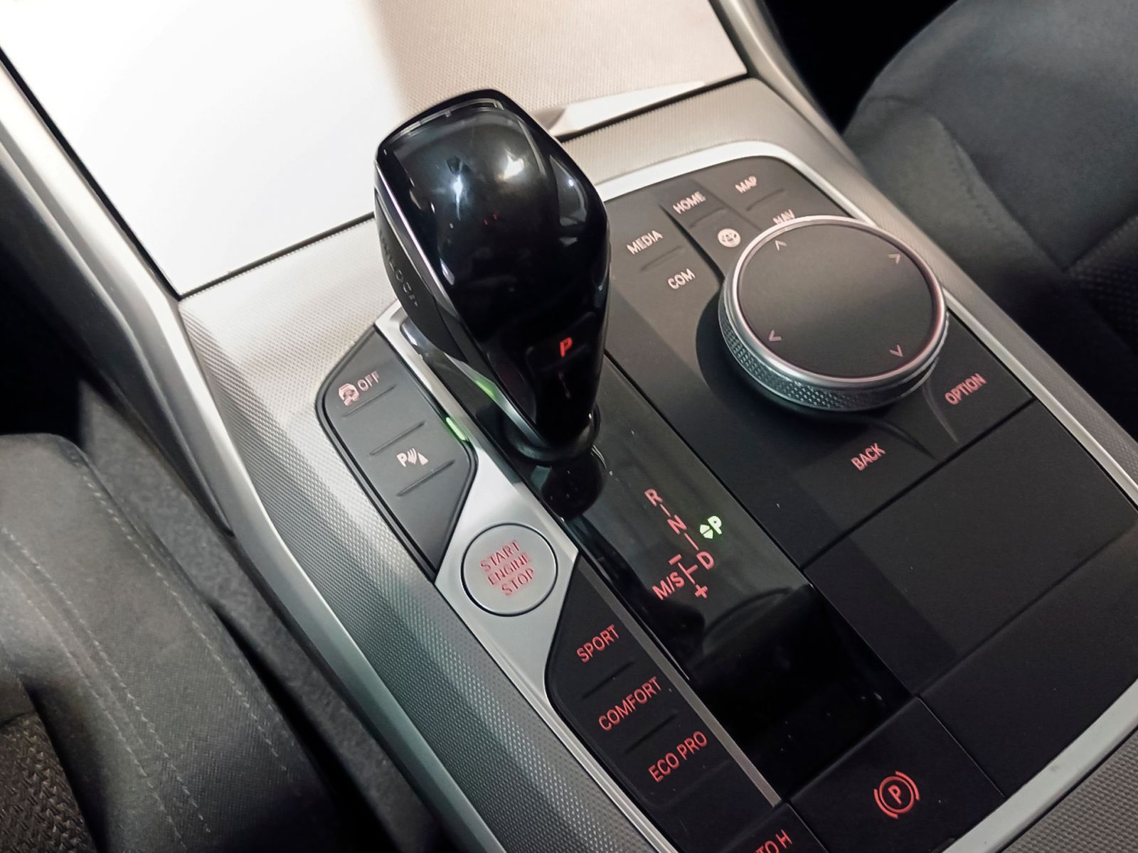 BMW Serie 3 318d Touring - foto 15