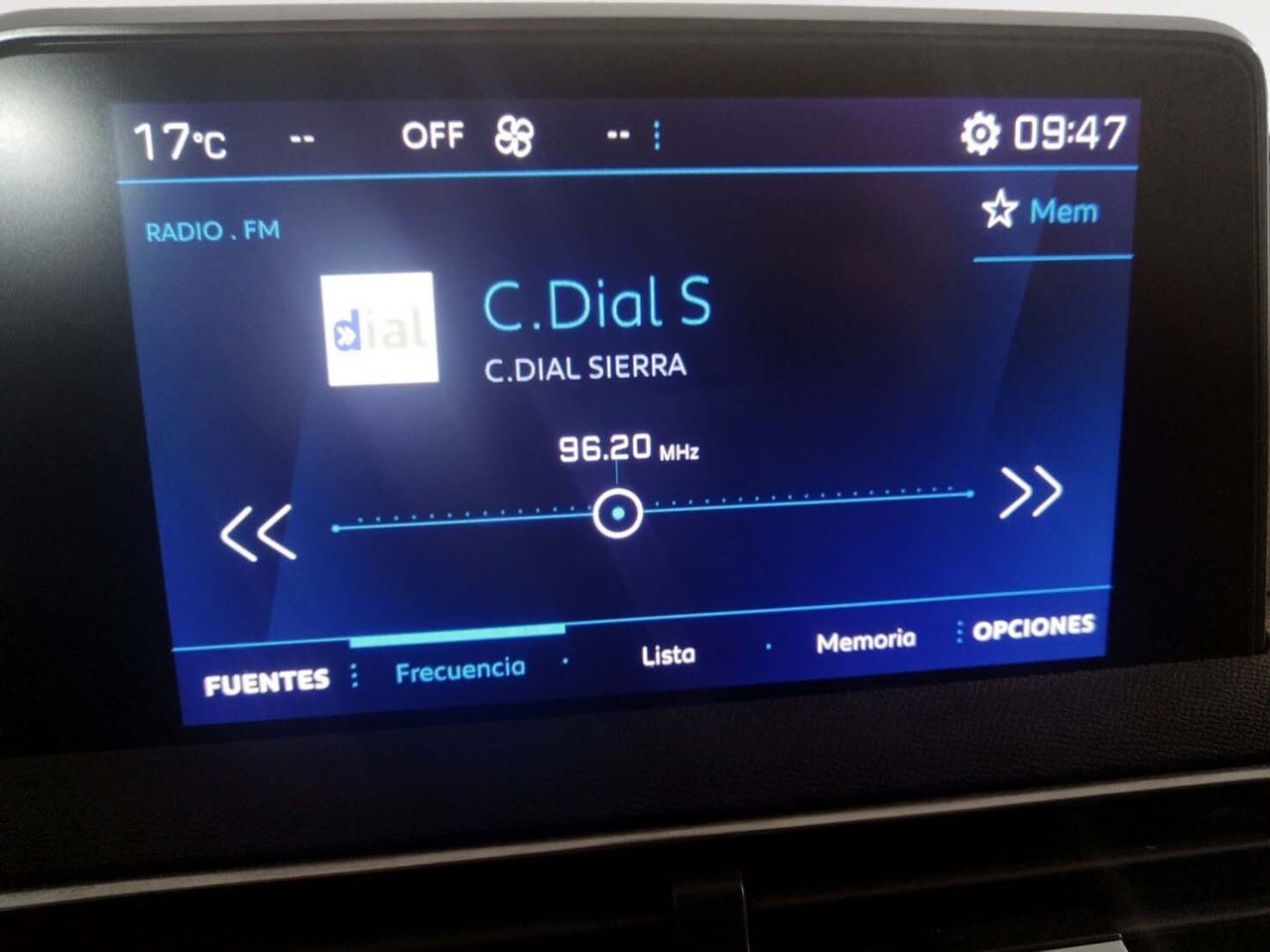 Peugeot 3008 BlueHDi 130 Active - foto 19