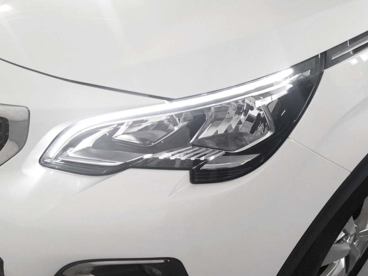 Peugeot 3008 BlueHDi 130 Active - foto 25