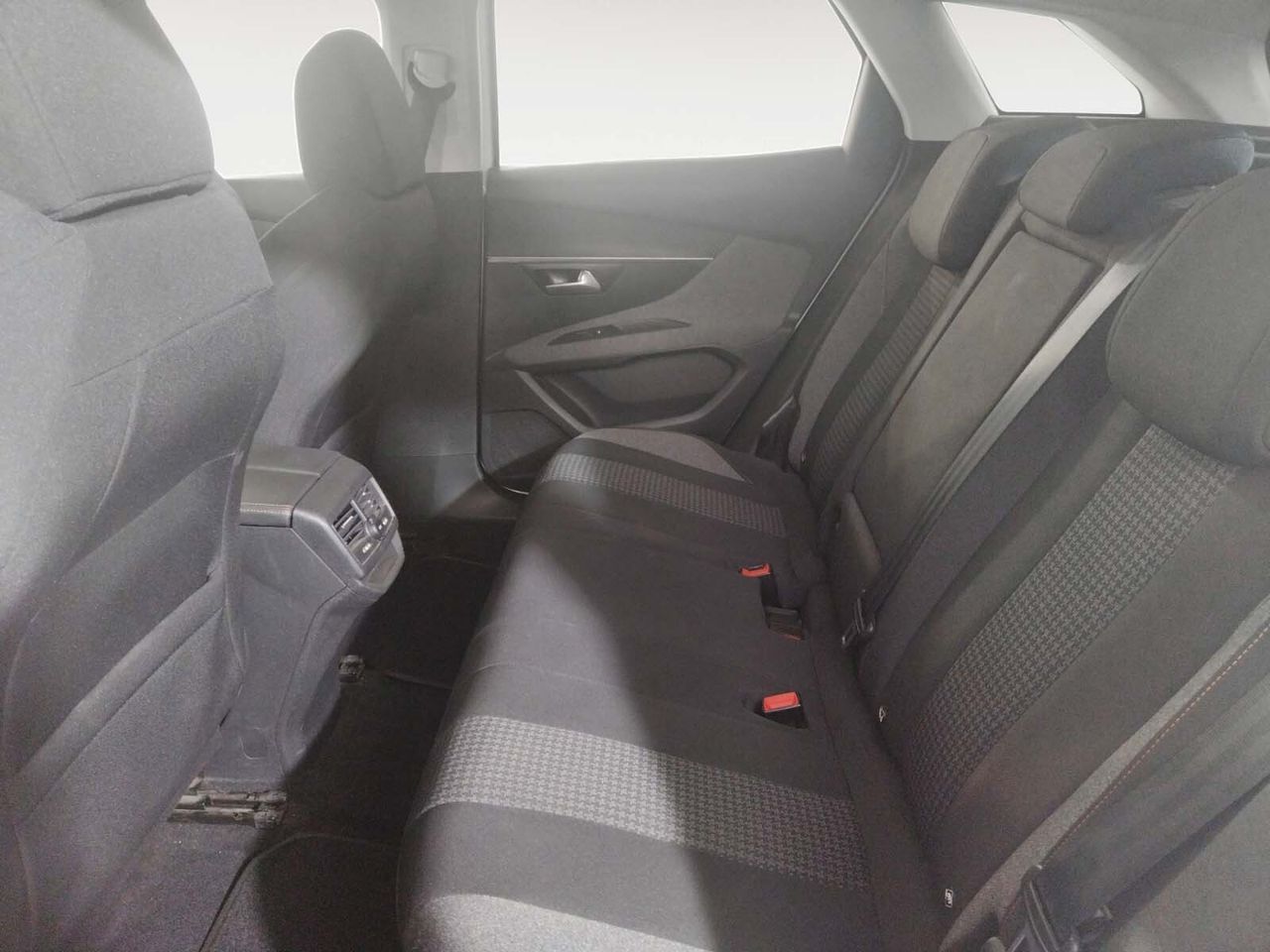 Peugeot 3008 BlueHDi 130 Active - foto 12