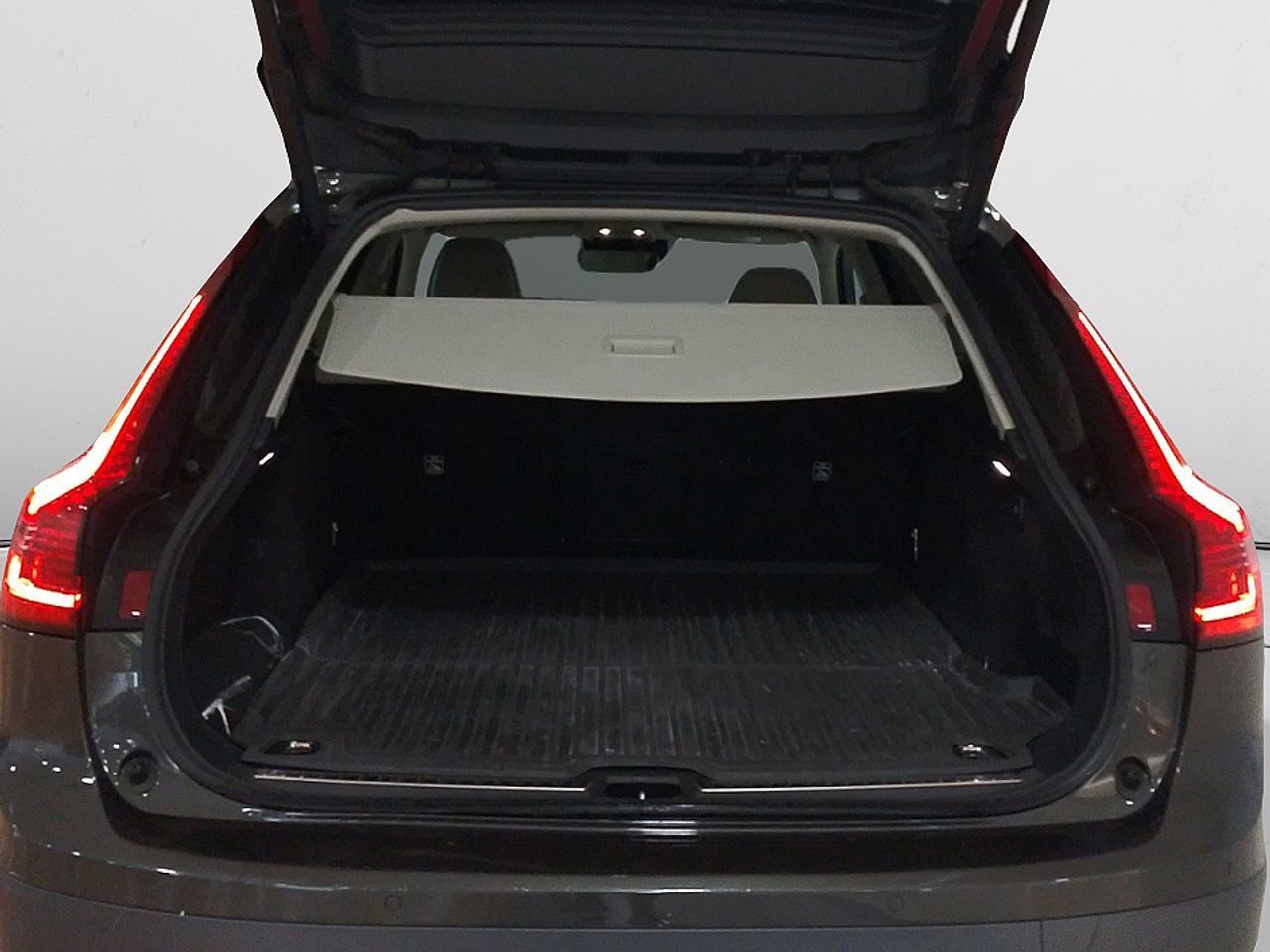 Volvo V90 B4 D AWD - foto 12