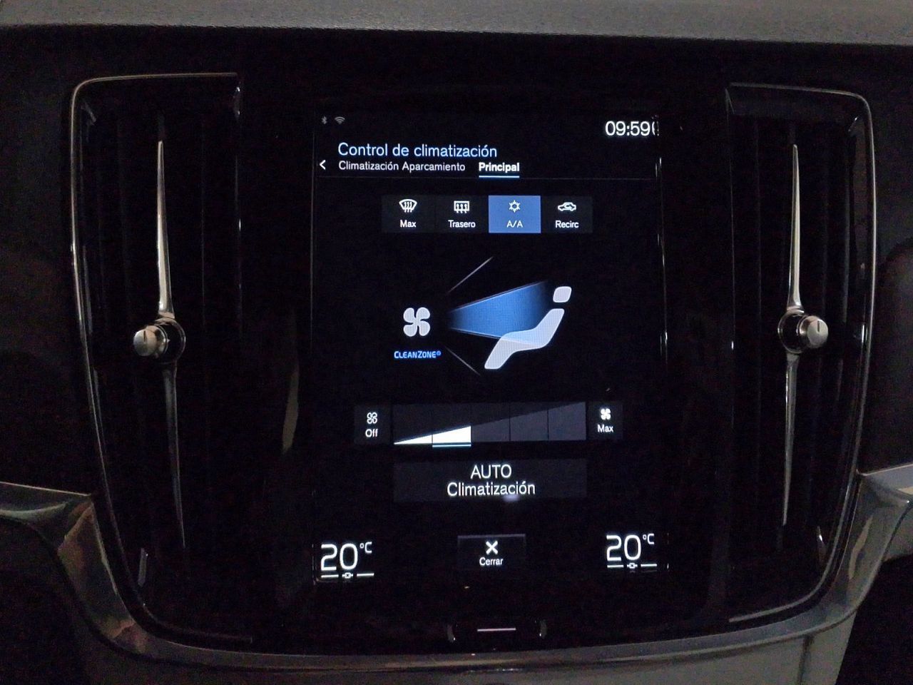Volvo V90 B4 D AWD - foto 20