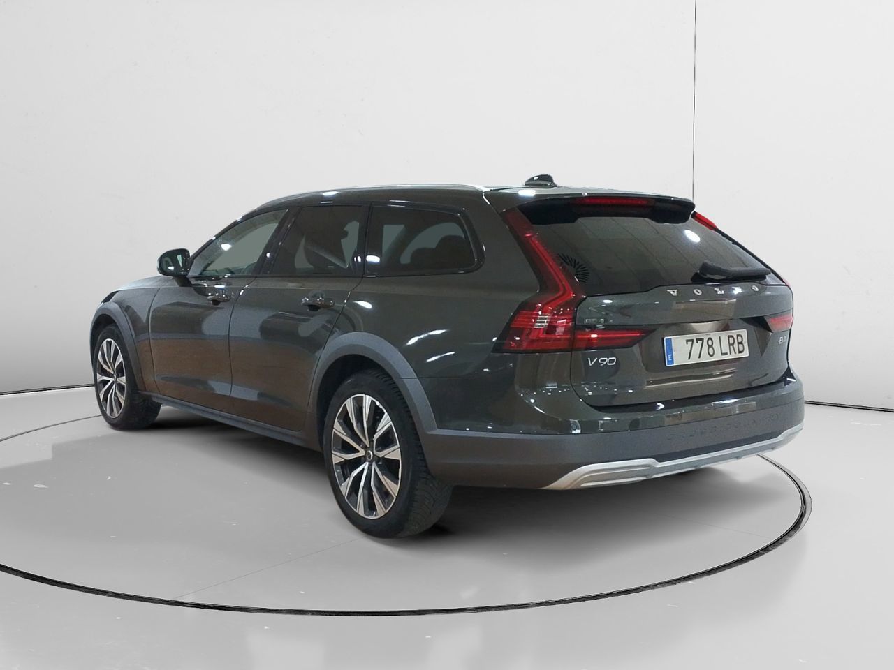 Volvo V90 B4 D AWD - foto 4