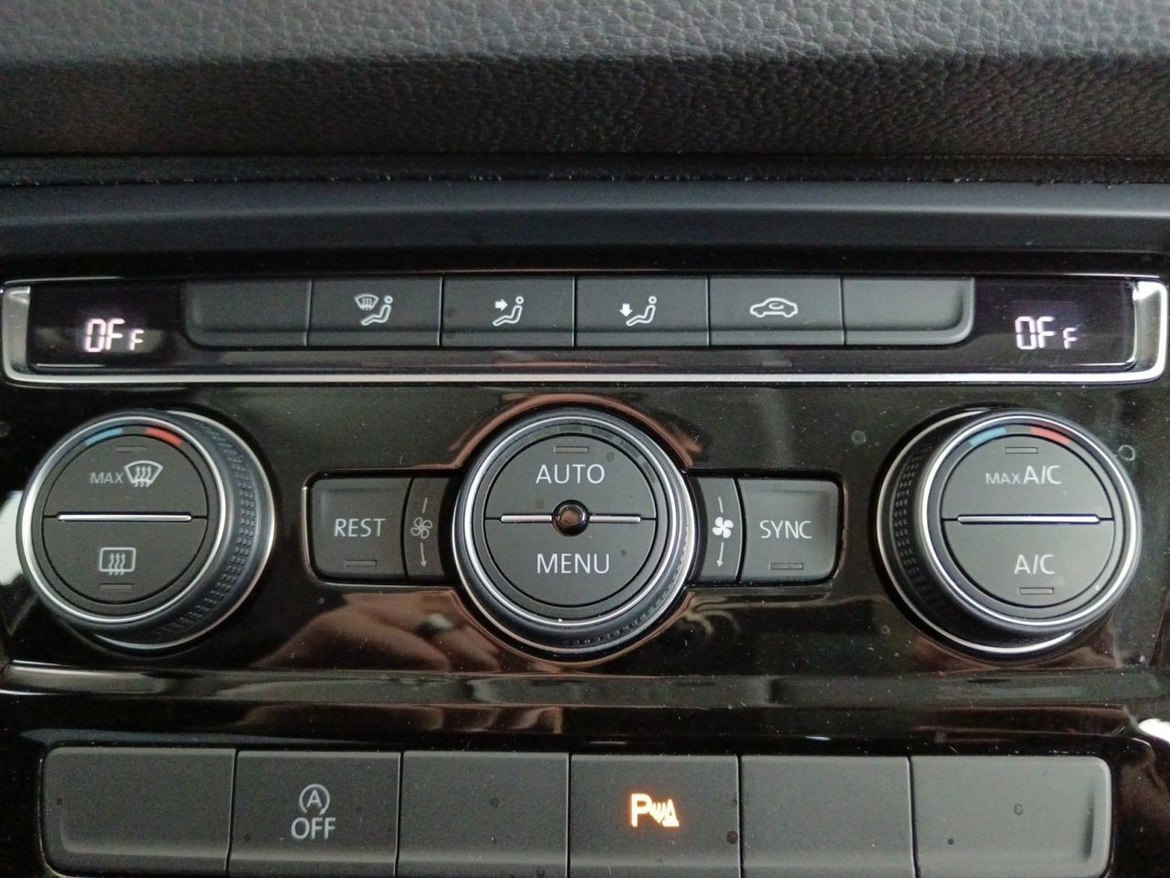 Volkswagen Touran Advance 1.5 TSI DSG - foto 21