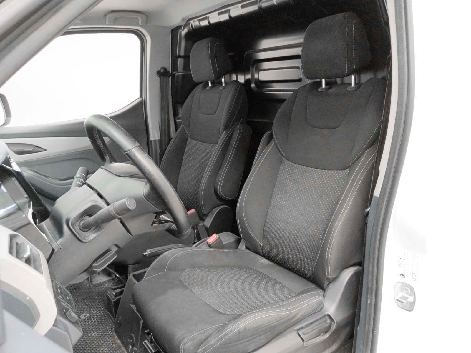 MAXUS eDeliver 3 Furgón SWB 35 kWh - foto 8