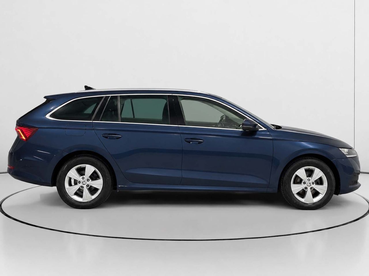 Škoda Octavia 2.0 TDI Ambition - foto 2