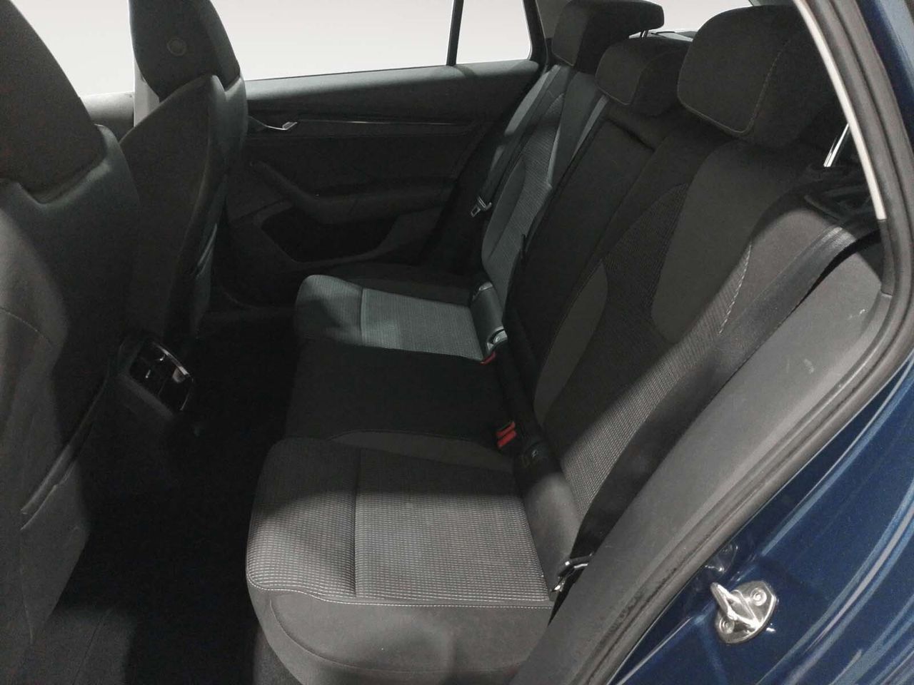 Škoda Octavia 2.0 TDI Ambition - foto 12