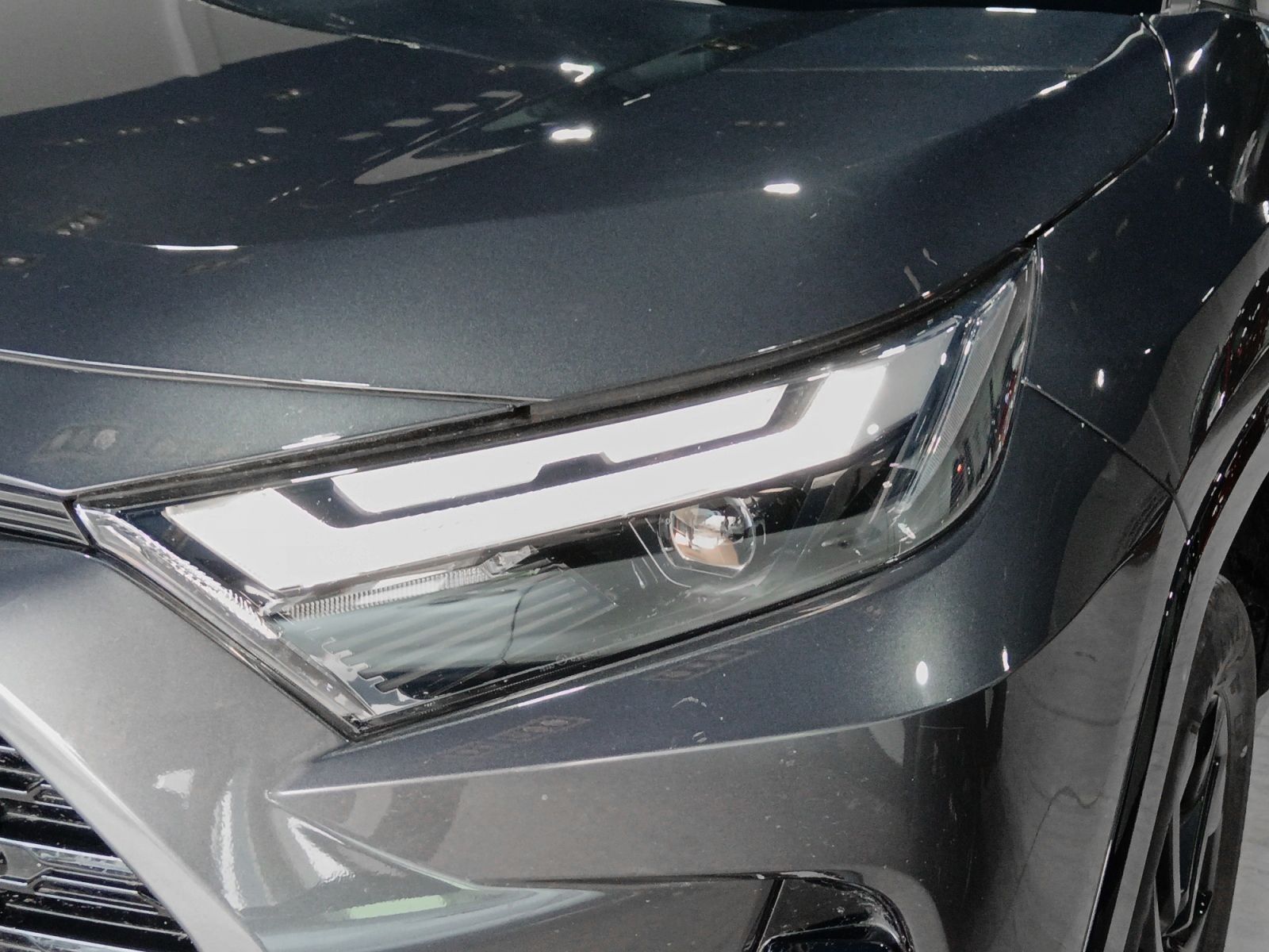 Toyota RAV4 220H Business - foto 24
