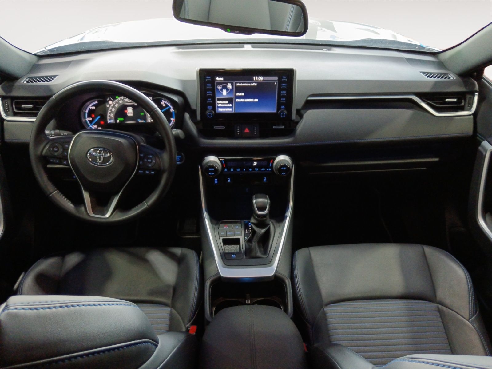 Toyota RAV4 220H Business - foto 8