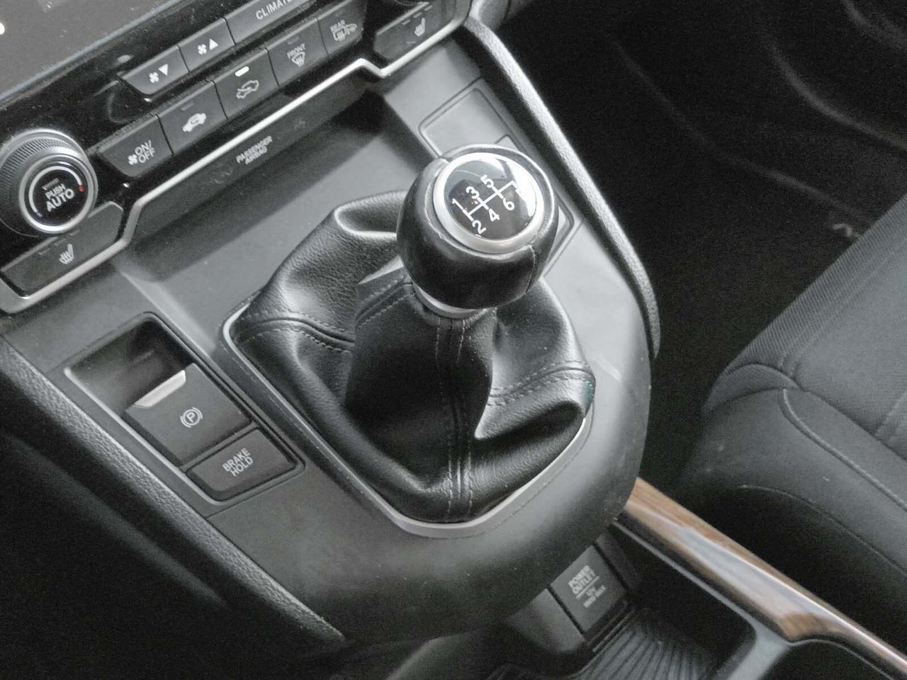 Honda CR-V 1.5 VTEC Turbo Elegance Navi 4x2 - foto 13