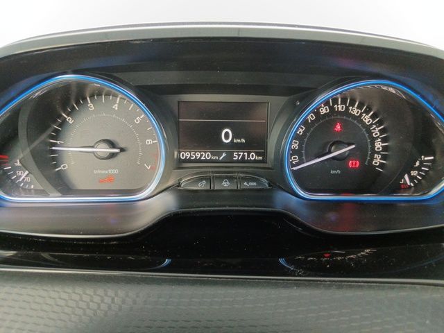 Peugeot 2008 PureTech Signature - foto 13