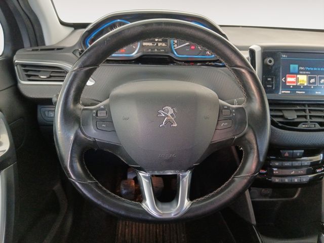 Peugeot 2008 PureTech Signature - foto 7