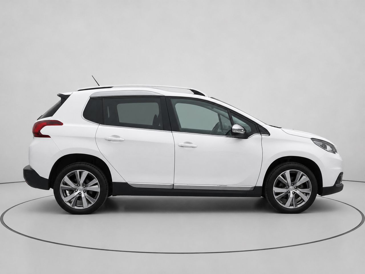 Peugeot 2008 e-HDI 92 Allure - foto 2