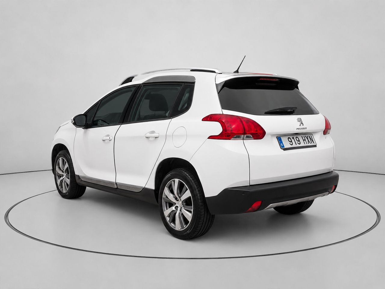 Peugeot 2008 e-HDI 92 Allure - foto 5