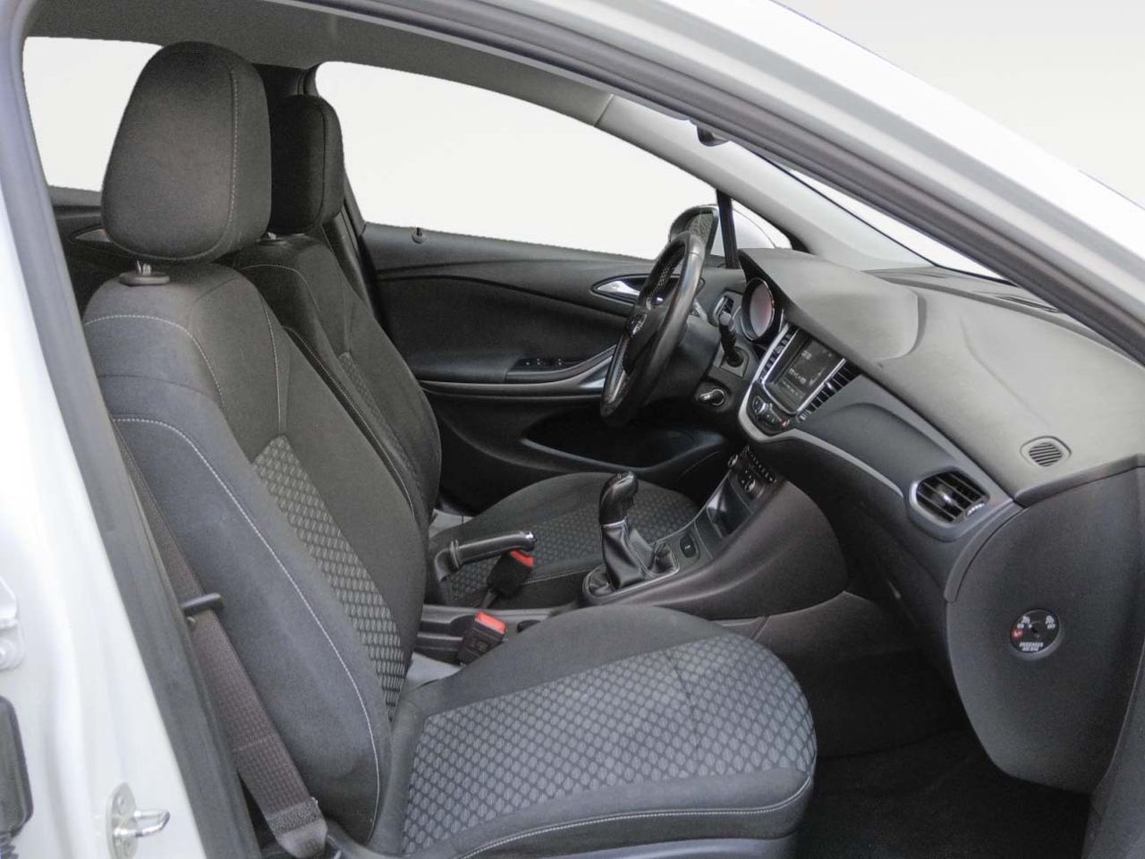 Opel Astra 1.6 CDTI Business - foto 13